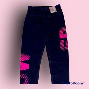 NWT 4 Way Stretch Leggings w/Hot Pink Detail